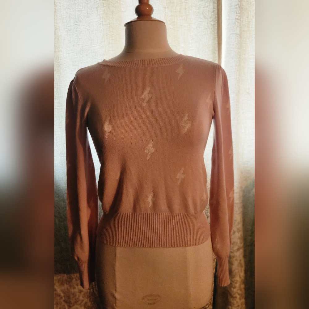 Elegant Lightning Pattern Sweater - Soft Pink